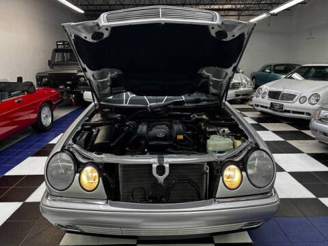 1999 Mercedes-Benz E-Class E 320