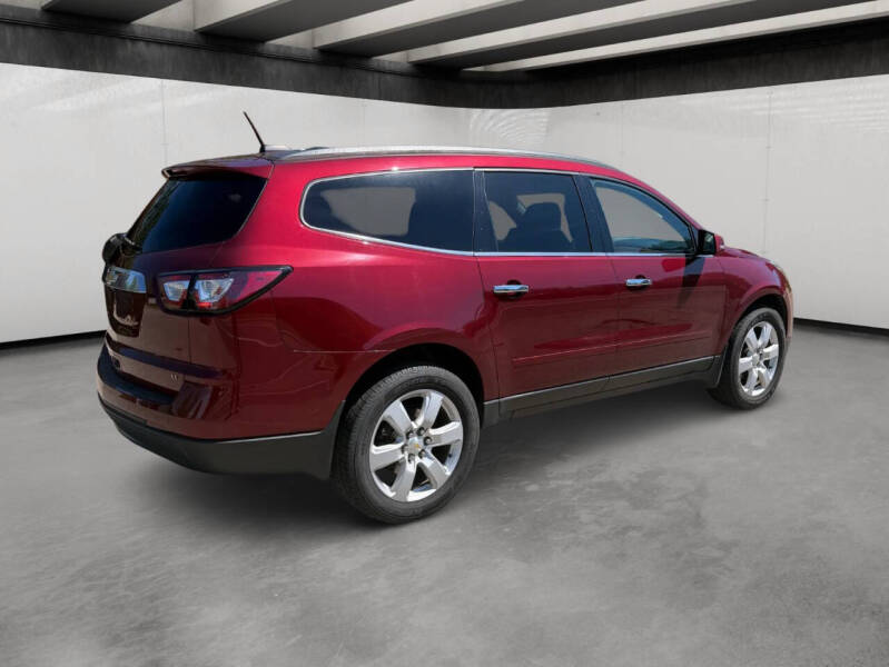 2017 Chevrolet Traverse LT