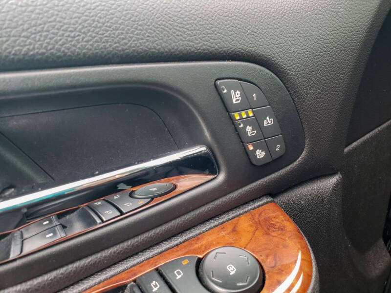 2013 Chevrolet Avalanche LTZ Black Diamond