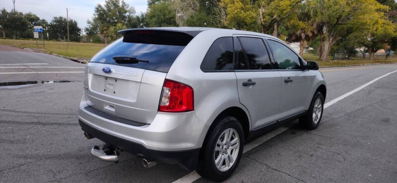 2011 Ford Edge SE's photo
