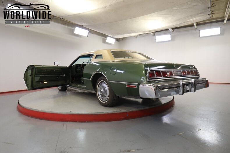 1974 Ford Thunderbird