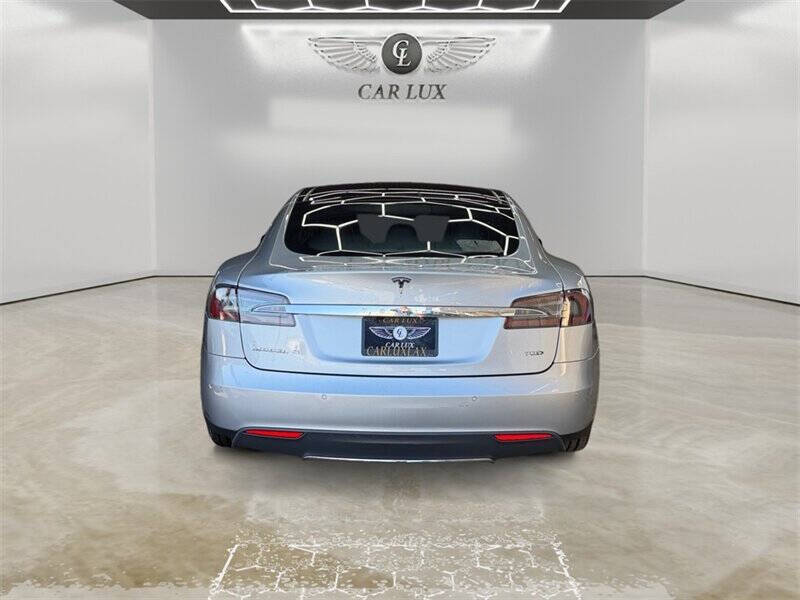 2015 Tesla Model S 70D