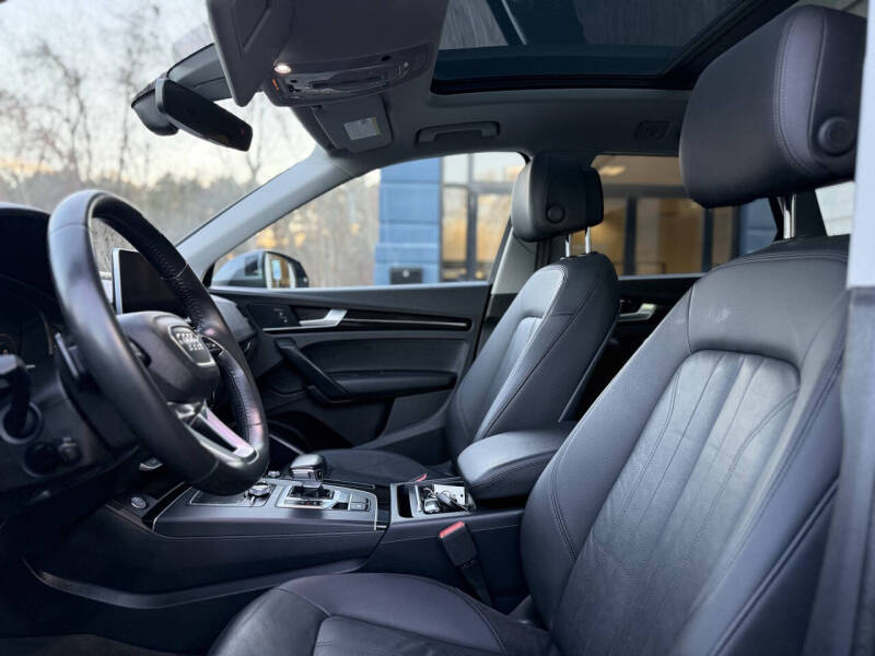 2018 Audi Q5 2.0T quattro Premium Plus