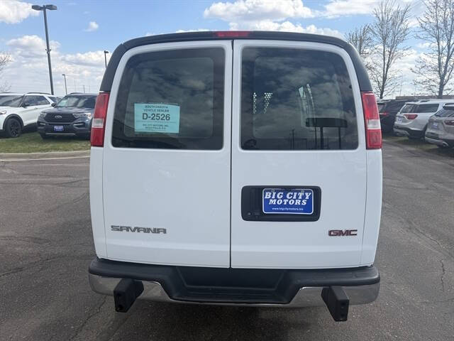 2021 GMC Savana 2500