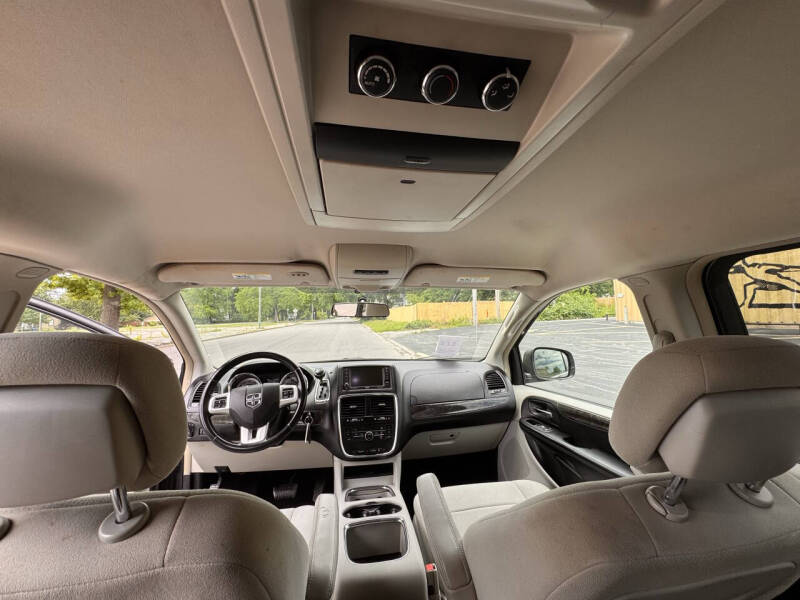 2011 Dodge Grand Caravan Crew