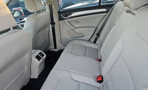 2017 Volkswagen Golf TSI Wolfsburg Edition