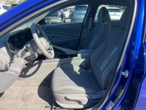 2023 Hyundai Elantra SEL