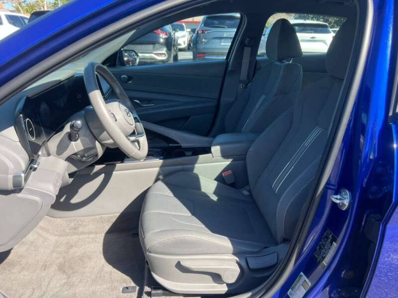 2023 Hyundai Elantra SEL
