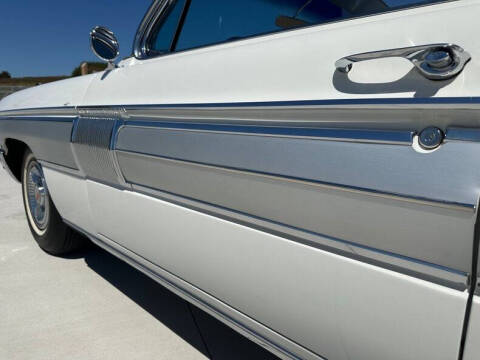 1962 Oldsmobile Starfire