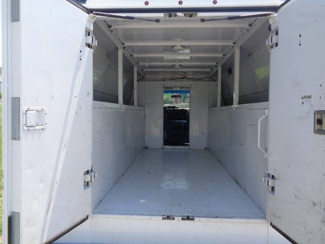 2015 Ford E-Series E-350 SD