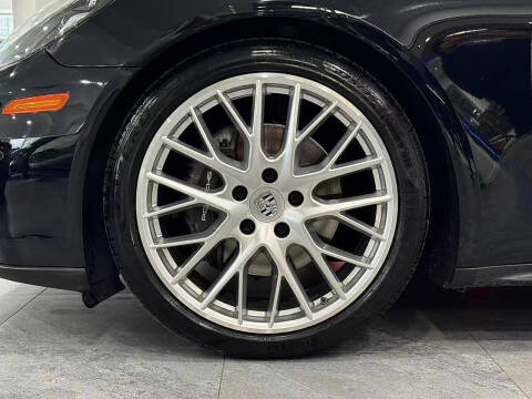 2018 Porsche Panamera