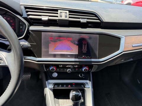 2019 Audi Q3 quattro Premium Plus 45 TFSI