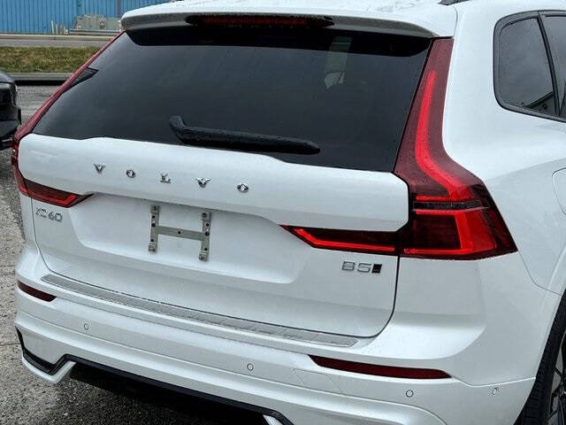 2026 Volvo XC60 B5 Plus