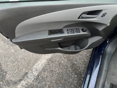 2016 Chevrolet Sonic LT Auto