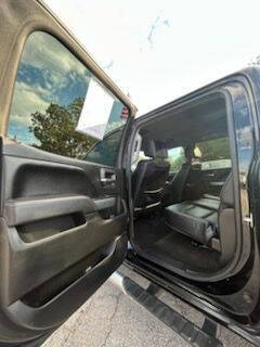 Used Car 2017 Chevrolet Silverado 1500  Lt Z71 4x4 4dr Crew Cab 5.8 Ft. Sb For Sale Under $20,000 In San Antonio, Texas