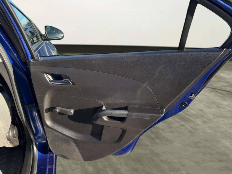 2012 Chevrolet Sonic LS