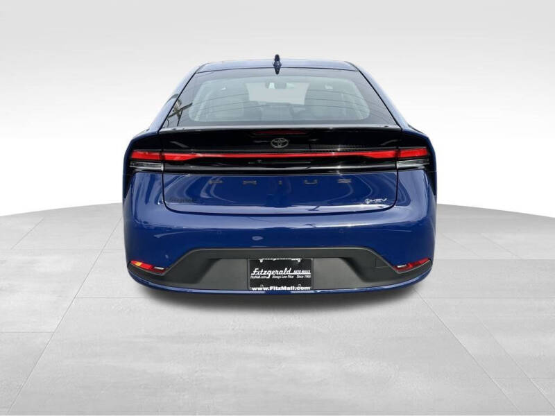 2025 Toyota Prius LE