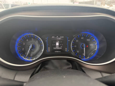 2017 Chrysler Pacifica Touring-L