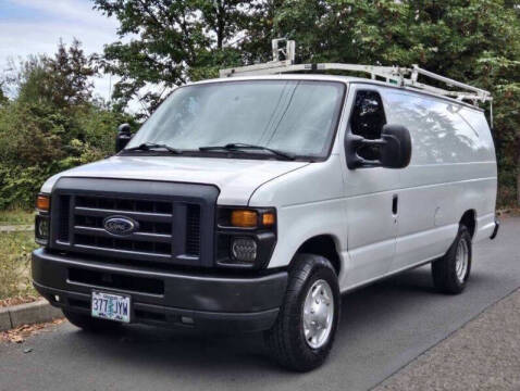 2012 Ford E-Series for sale at CLEAR CHOICE AUTOMOTIVE in Milwaukie OR