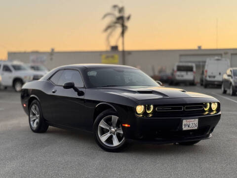2015 Dodge Challenger SXT