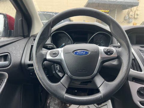 2014 Ford Focus SE