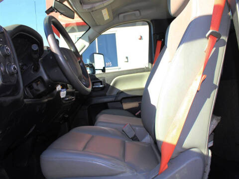 2019 International CV515