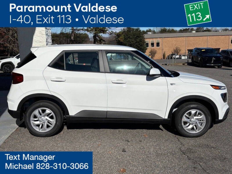 2026 Hyundai Venue SE