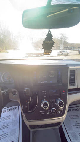 2015 Toyota Sienna
