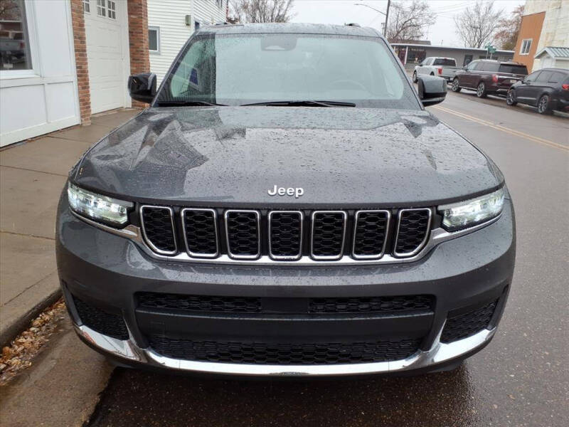 2022 Jeep Grand Cherokee L Laredo