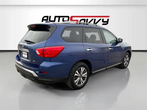 2020 Nissan Pathfinder SV