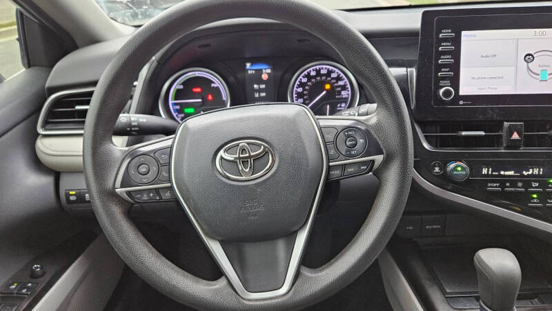 2021 Toyota Camry Hybrid LE