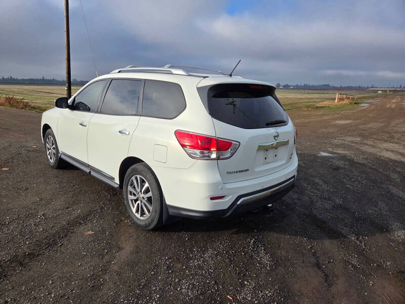 2013 Nissan Pathfinder SL