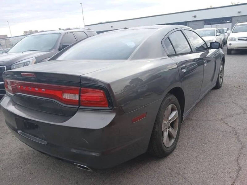 2014 Dodge Charger SE