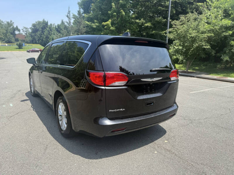 2017 Chrysler Pacifica Touring