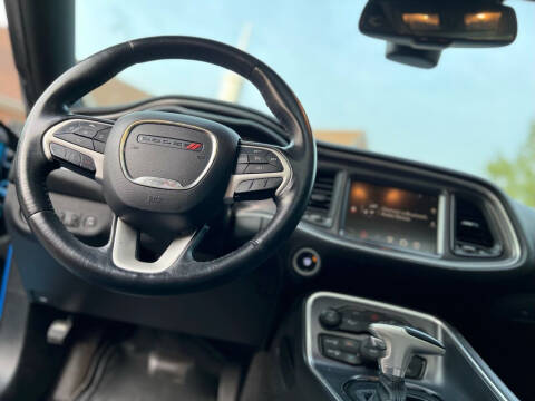 2015 Dodge Challenger SXT Plus