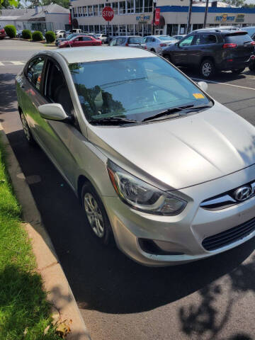2013 Hyundai Accent for sale at UNION AUTO SALES in Vauxhall NJ