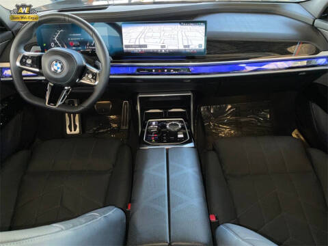 2023 BMW 7 Series 740i