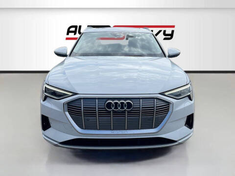 2021 Audi e-tron quattro Premium Plus
