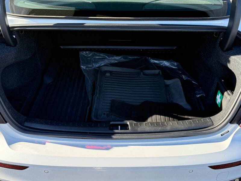 2024 Volvo S60 B5 Plus Black Edition