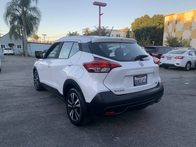 2018 Nissan Kicks SV