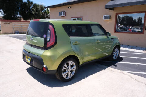 2016 Kia Soul +