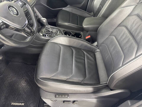 2018 Volkswagen Tiguan 2.0T SEL Premium 4Motion