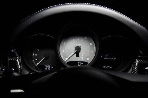 2022 Porsche Macan S