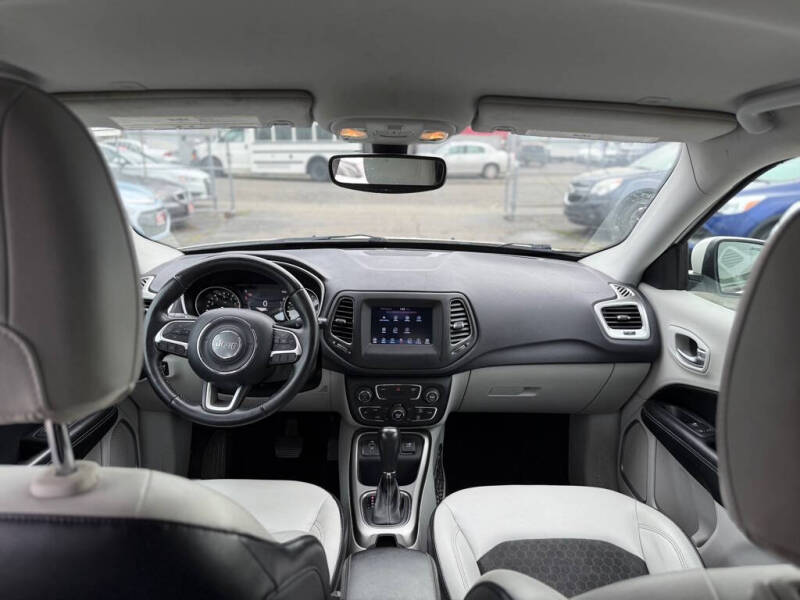 2017 Jeep Compass Latitude