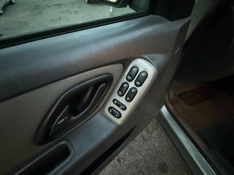 2005 Ford Escape XLT