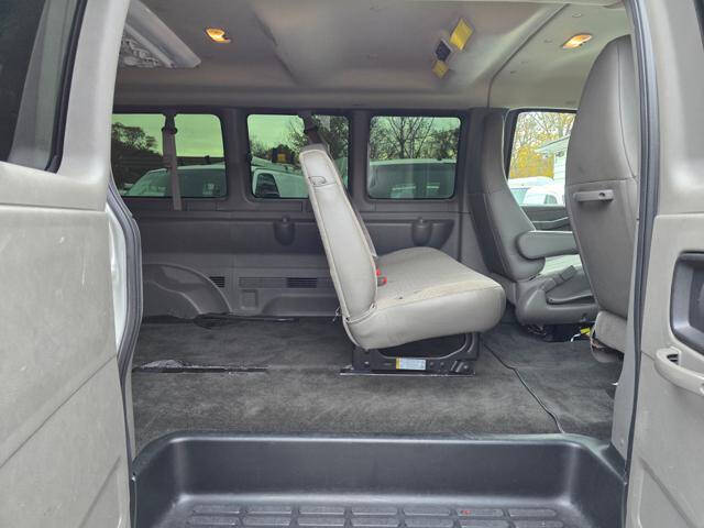 2017 Chevrolet Express LT 2500