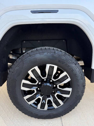 2025 GMC Sierra 2500HD Denali Ultimate