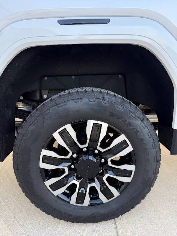 2025 GMC Sierra 2500HD Denali Ultimate