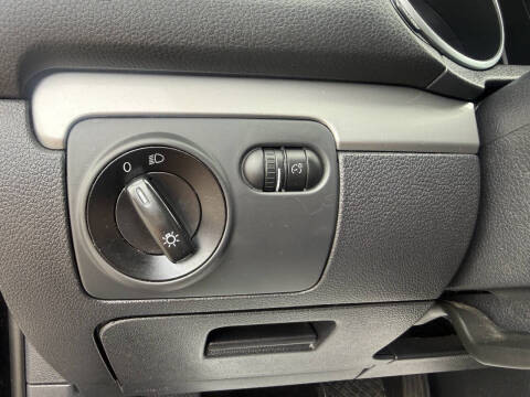 2013 Volkswagen Golf 2.5L PZEV