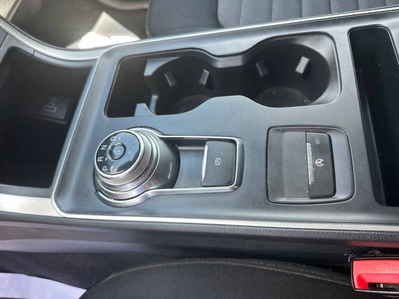 2023 Ford Edge SE